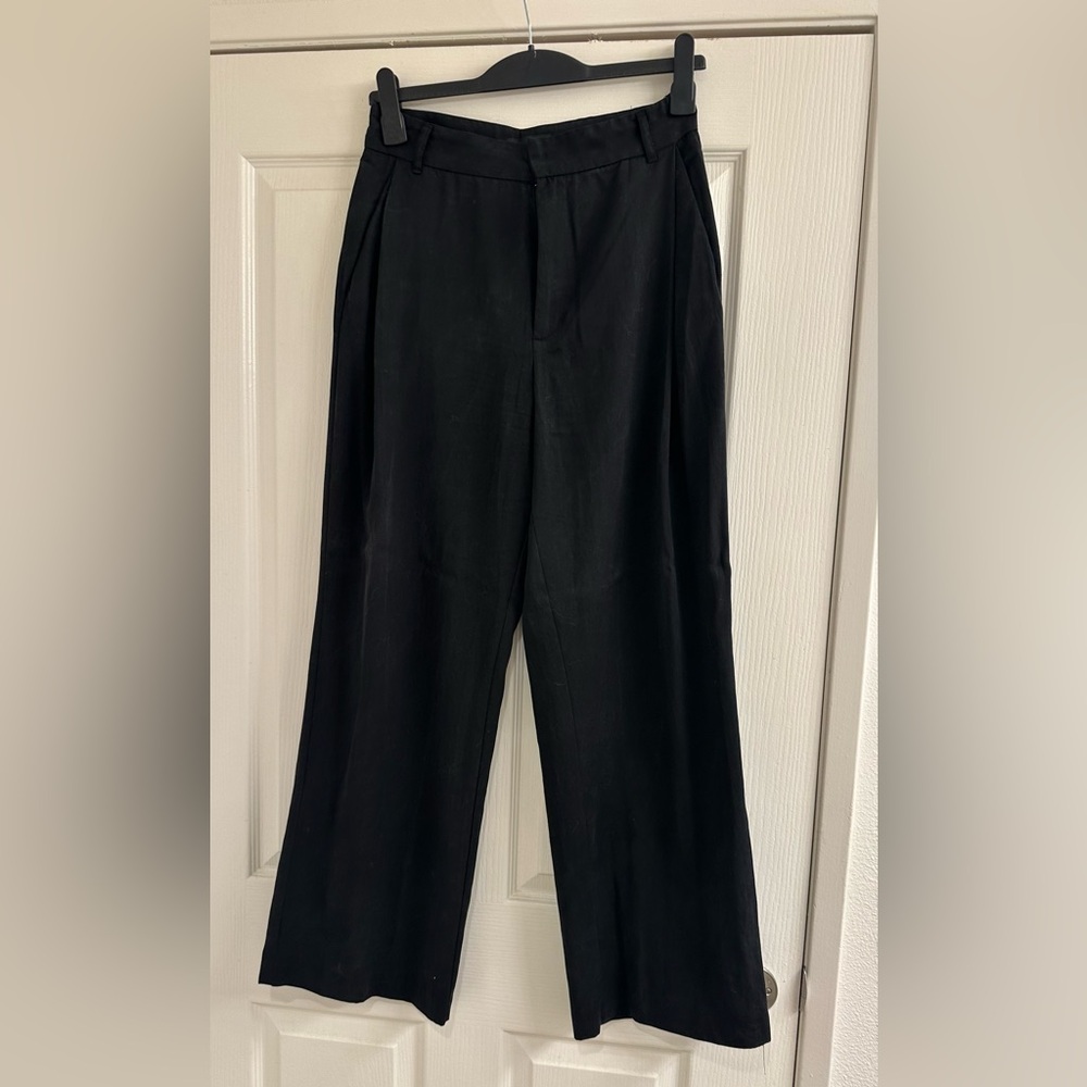 Zara Classic lyocel Black Women's Pants